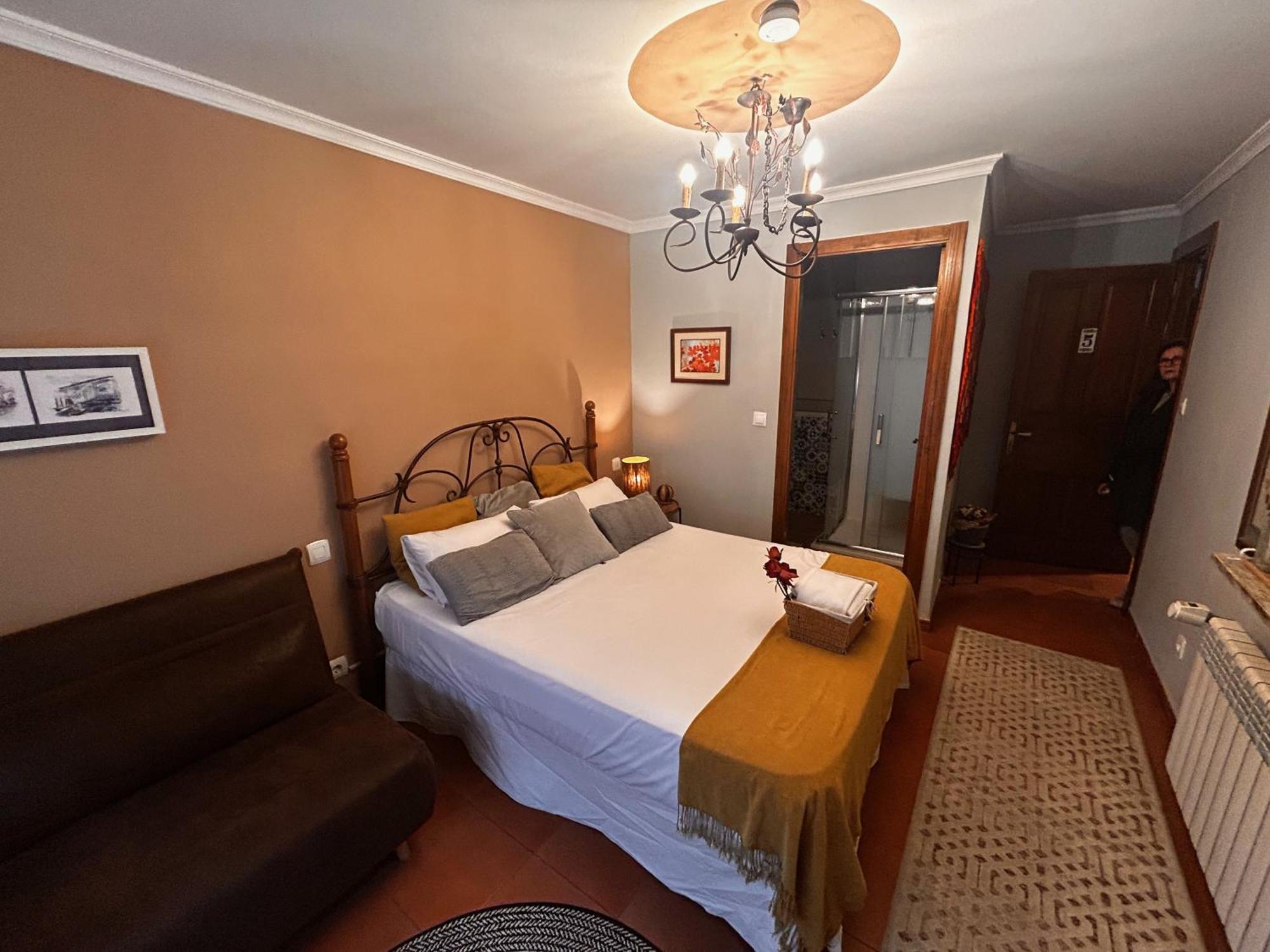 מולינסקה Hostal Casa San Nicolas מראה חיצוני תמונה